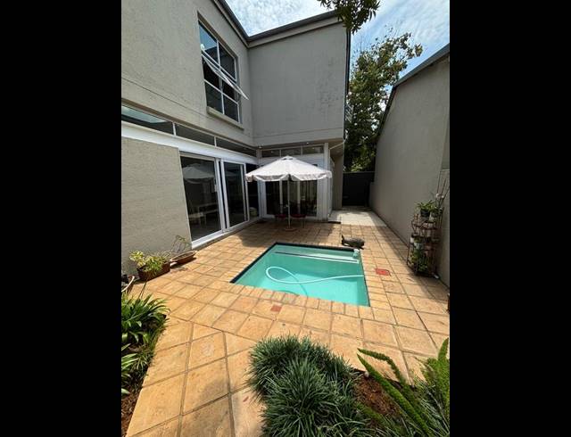 3 BEDROOM PROPERTY TO RENT IN BROOKLYN